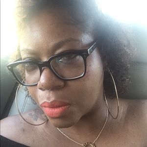 Meet your Posher, Keisha